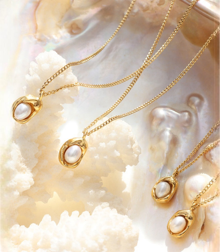 Enchanted pearl necklace