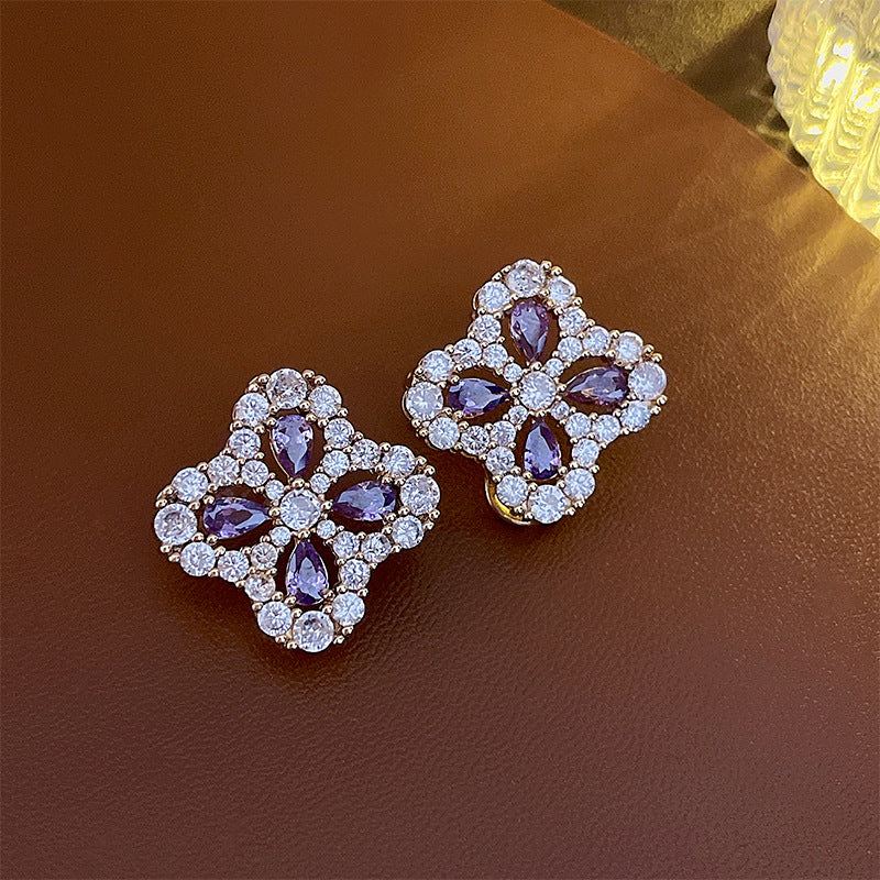 Clover Elegance