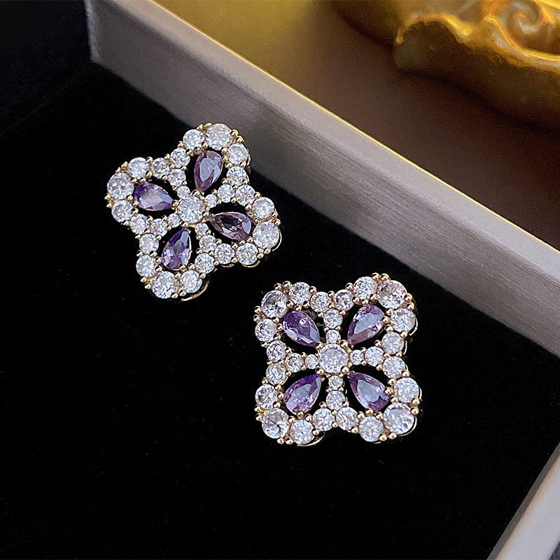 Clover Elegance