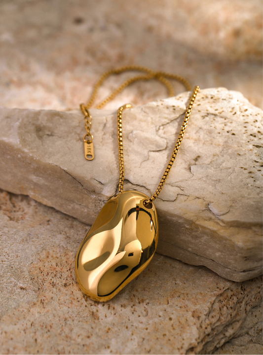 Glamour Hammered Necklace