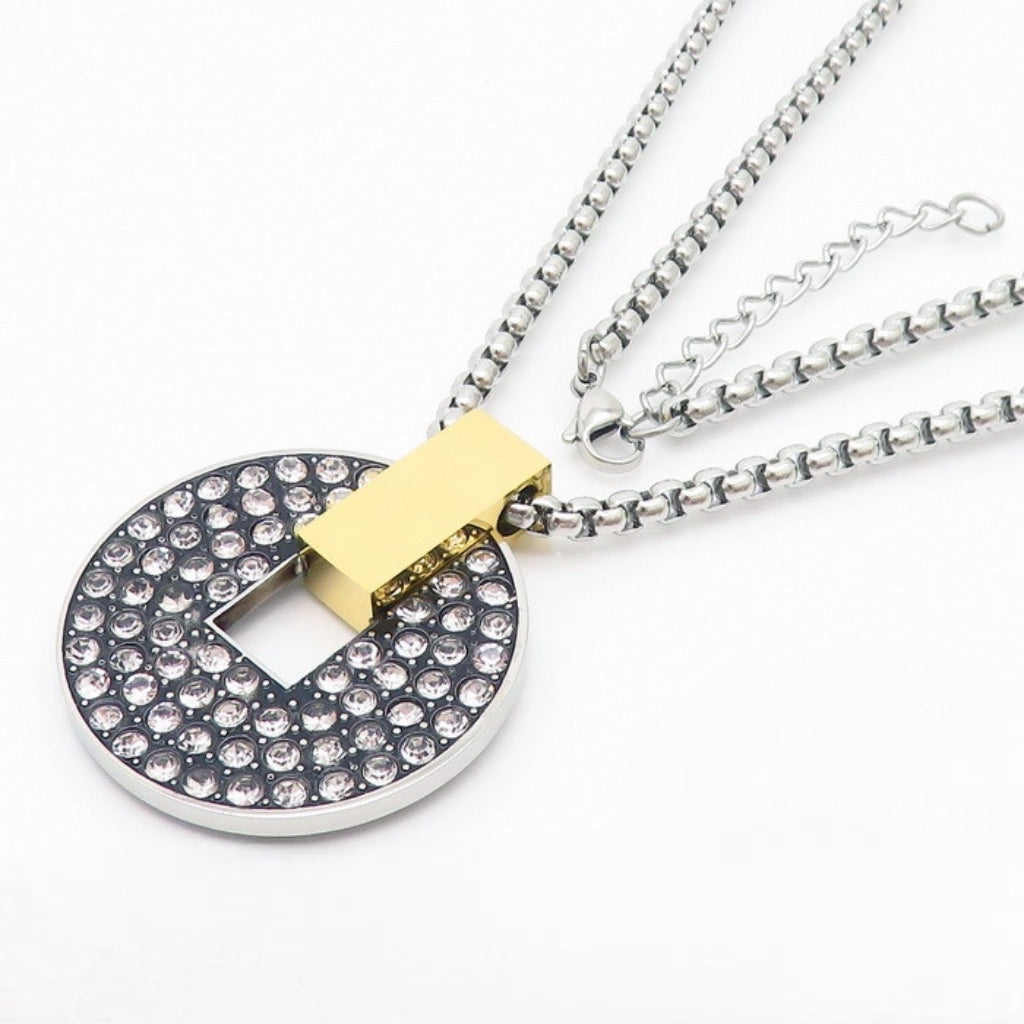 Statement Crystals Round Necklace